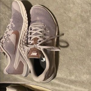 Nike running/performance shoes